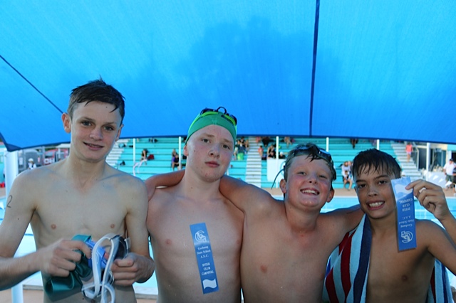 Electric Eels Swimming Club - Gallery